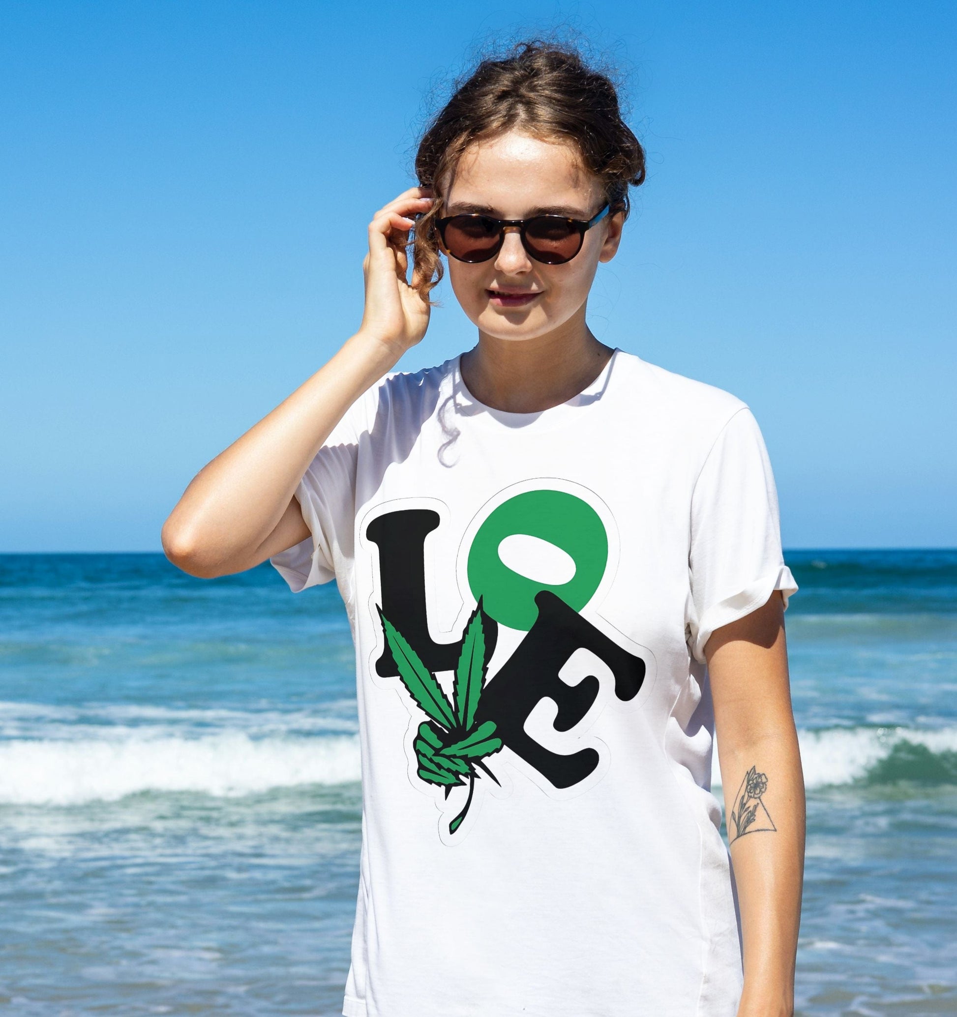 Love sign - Oversized T-Shirt